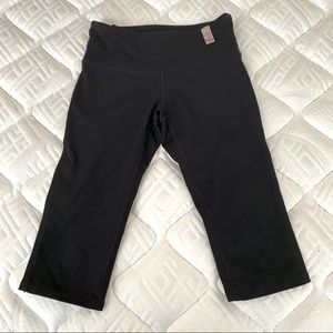 Zella Girl black cropped leggings sz S/P 7/8